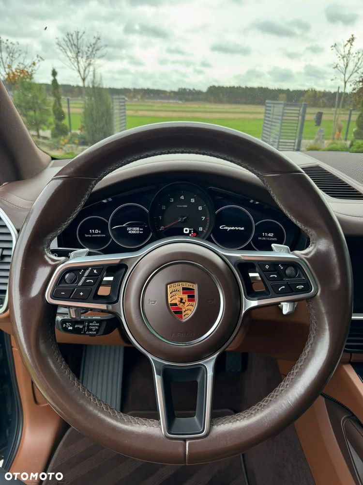 Porsche Cayenne Standard - 13