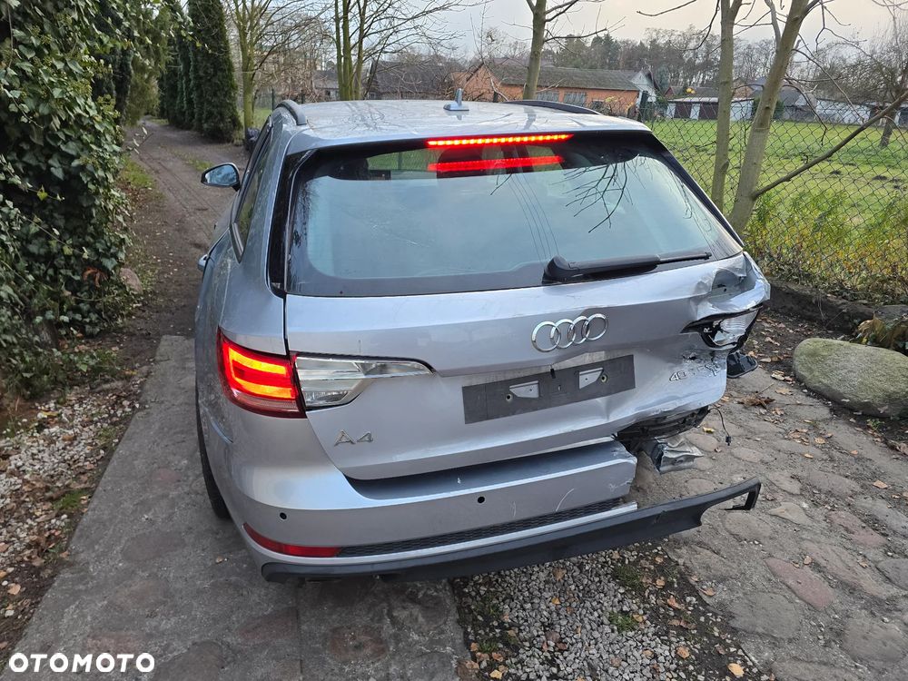 Audi A4 Avant 2.0 TDI - 10