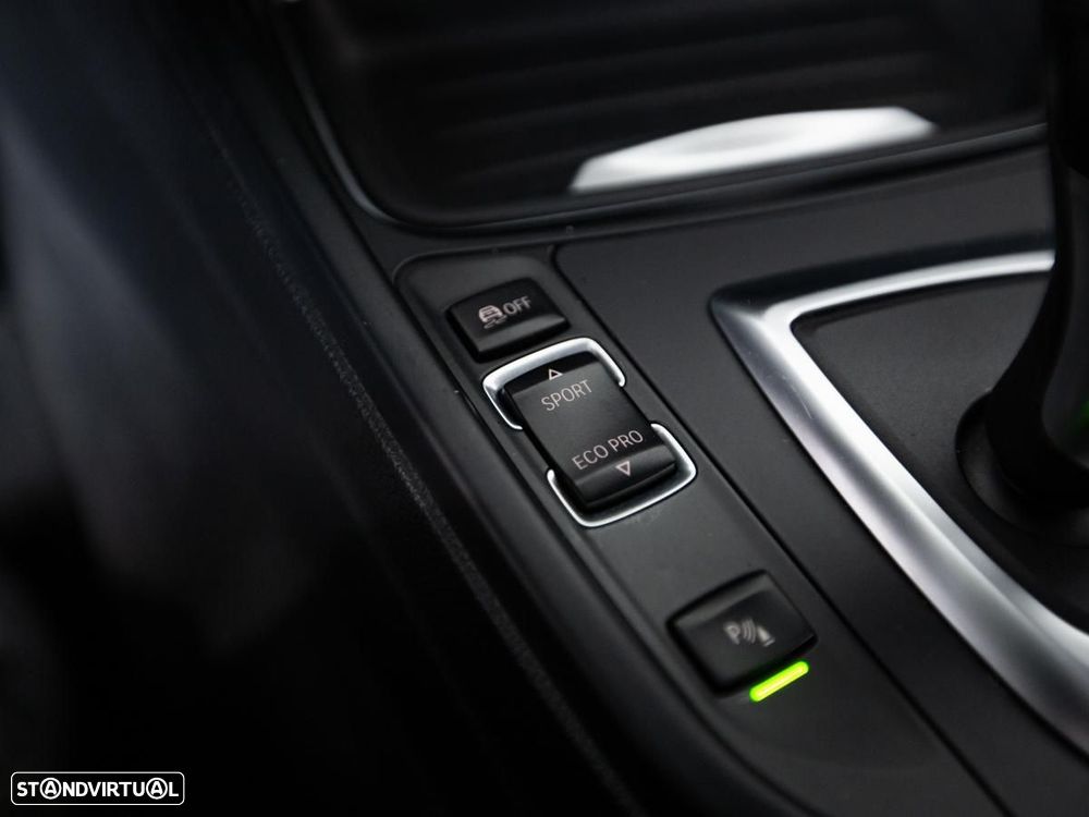 BMW 318 Gran Turismo d Aut. - 17