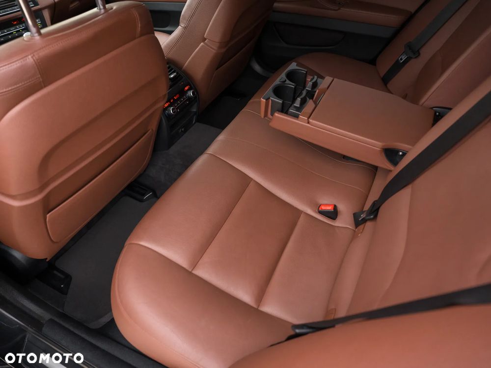 BMW Seria 5 525d Modern Line - 29