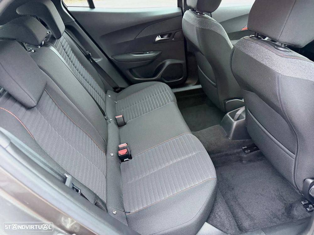 Peugeot 2008 1.2 PureTech Active Pack EAT8 - 9