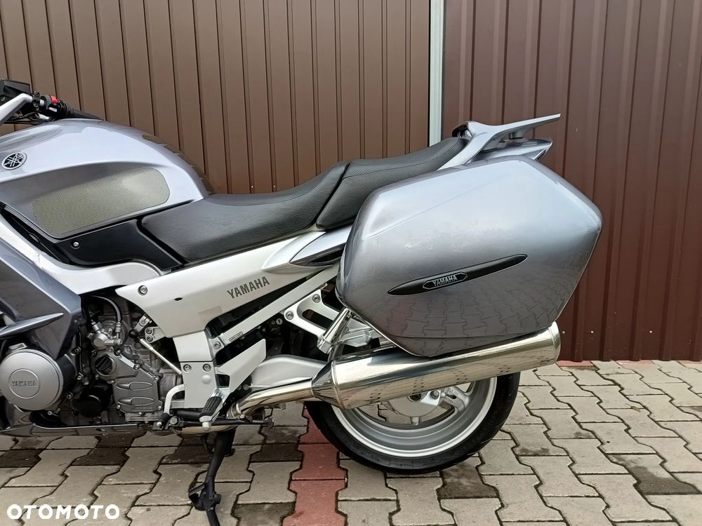 Yamaha FJR - 26