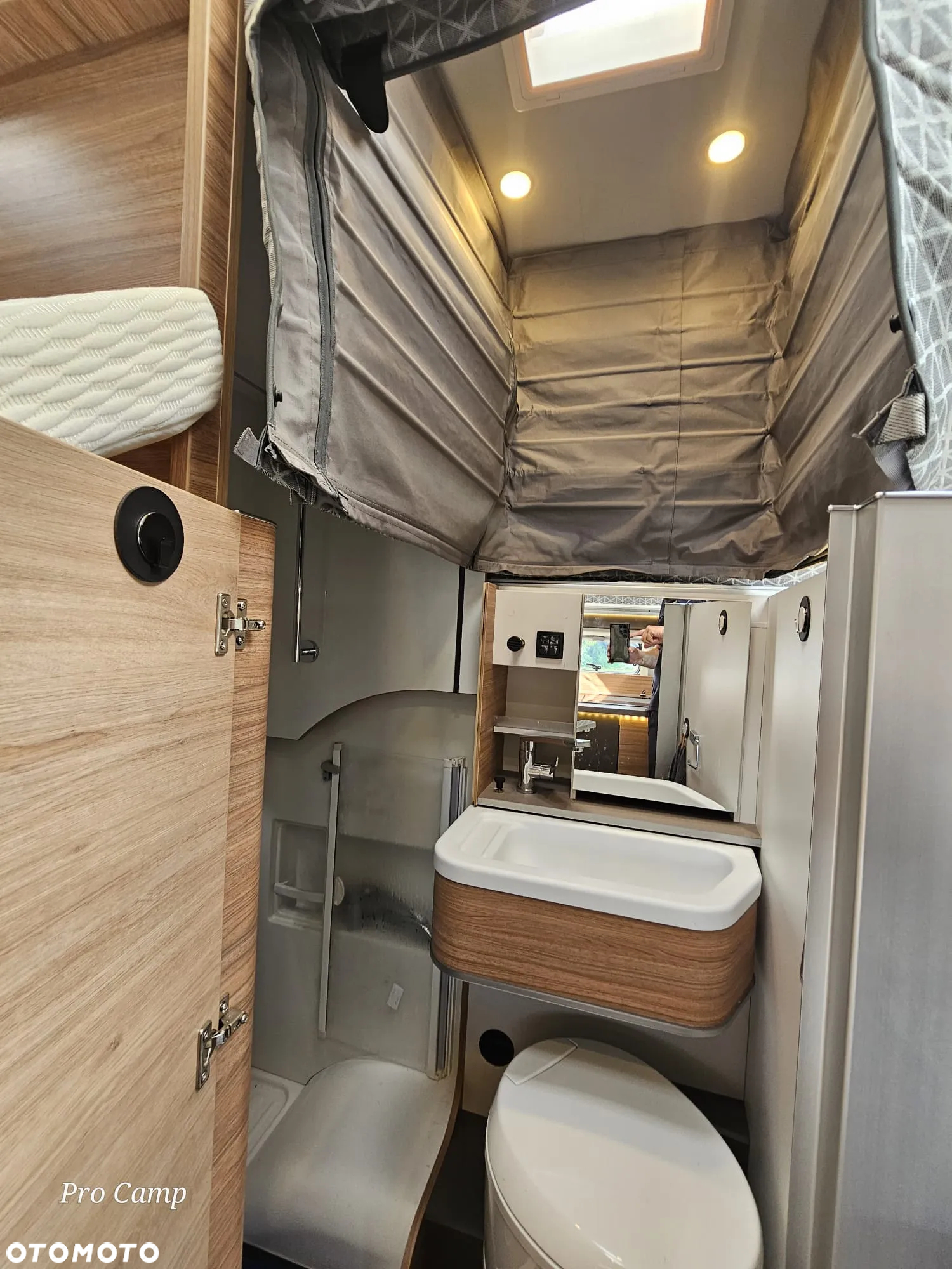 Weinsberg X-CURSION CUV 500 MQ PEPPER - 31