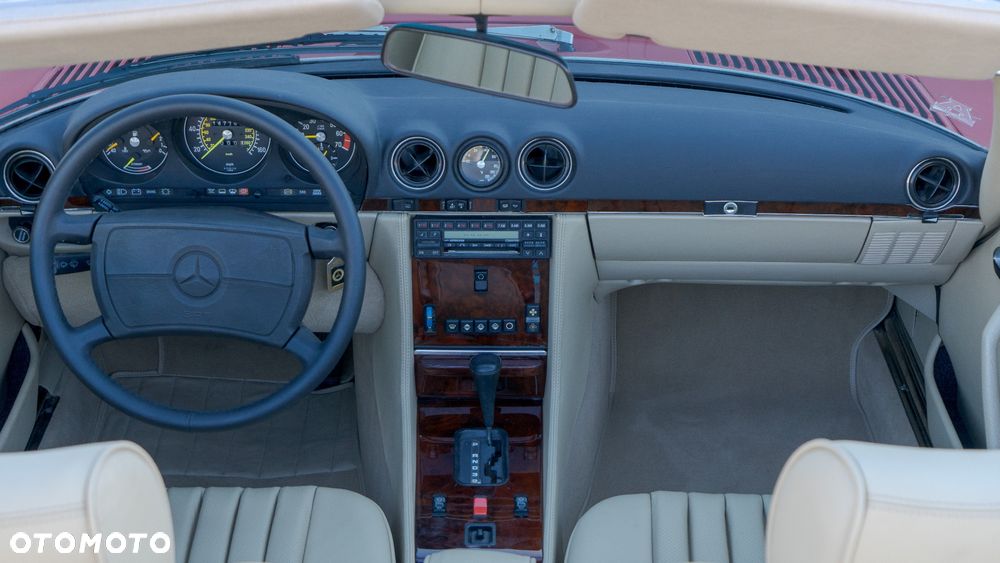 Mercedes-Benz SL - 22