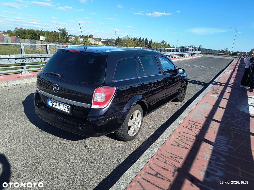 Opel Astra 1.6 Automatik Cosmo - 4