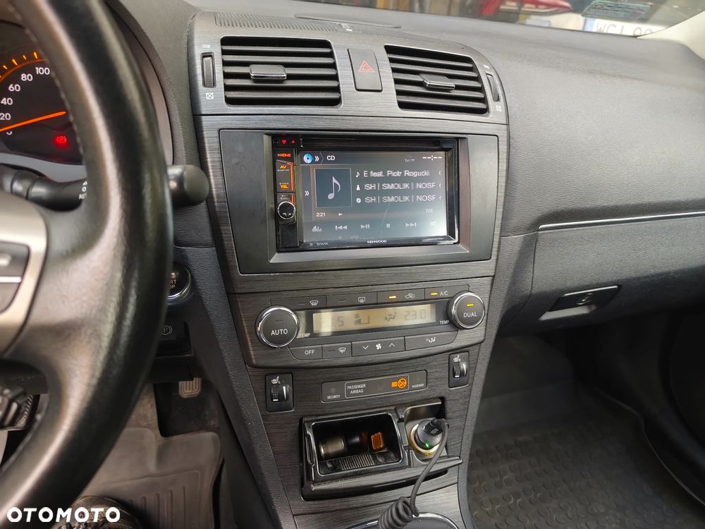 Toyota Avensis 2.0 Sol plus - 8