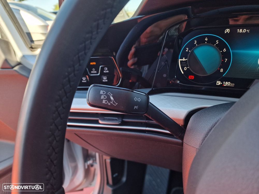 VW Golf 1.0 TSI Life - 21