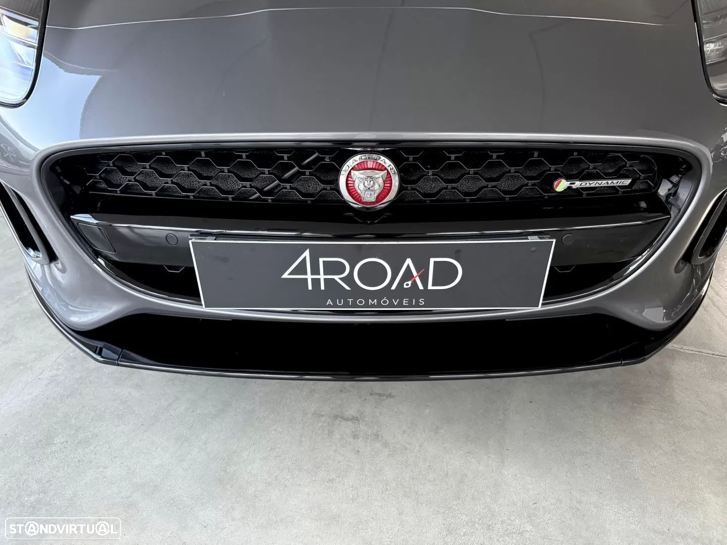 Jaguar F-Type 2.0 i4 R-Dynamic Black - 28