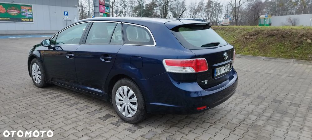 Toyota Avensis 2.0 D-4D 2010 - 4