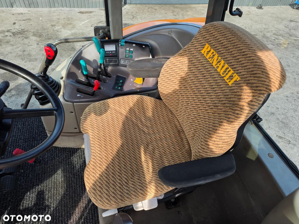 Renault Ares 640 RZ - 12