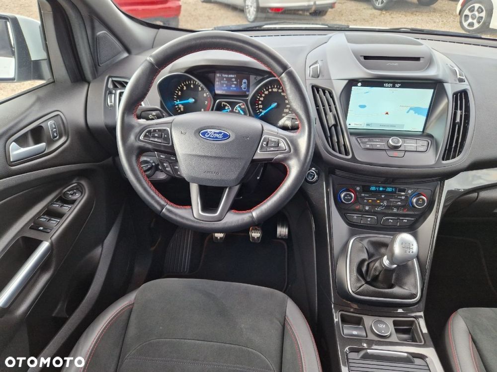 Ford Kuga 1.5 EcoBoost 2x4 ST-Line - 15