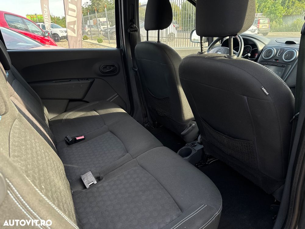 Dacia Lodgy 1.5 dCi Stepway - 11