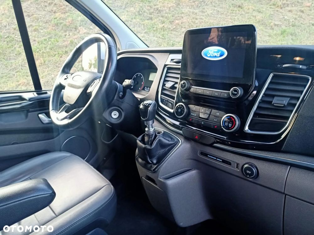 Ford Tourneo Custom 2.0 EcoBlue L2 Titanium SelectShift - 22