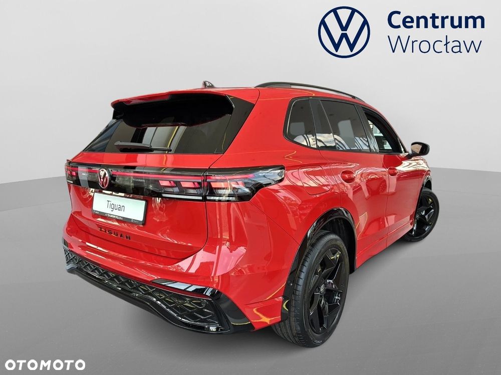 Volkswagen Tiguan - 2