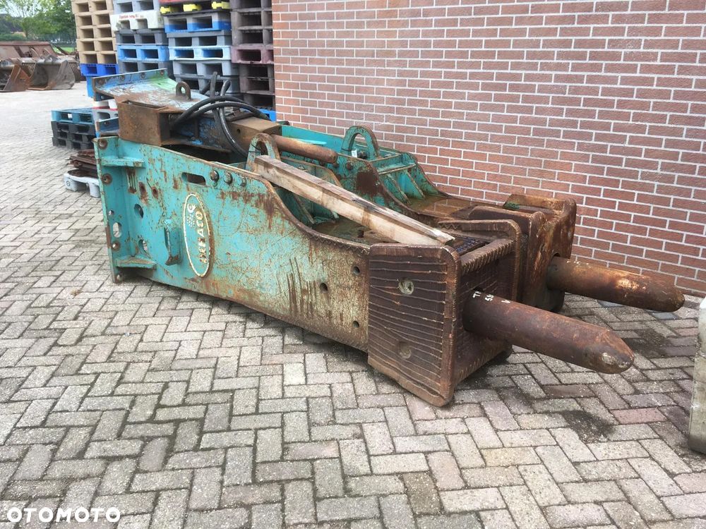 Atlas Copco ATLAS COPCO CC 2500 - 19