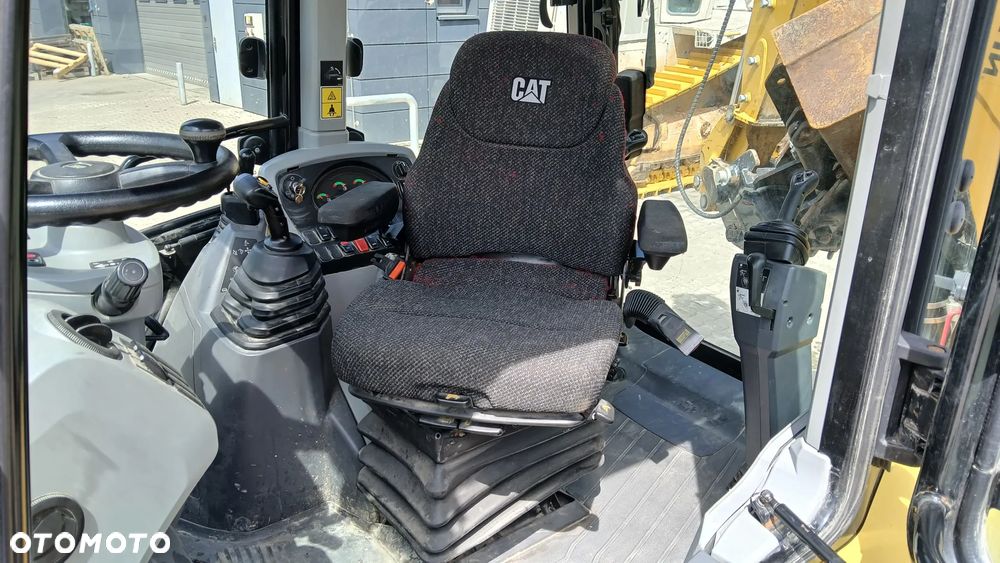 Caterpillar 444F2 - 12