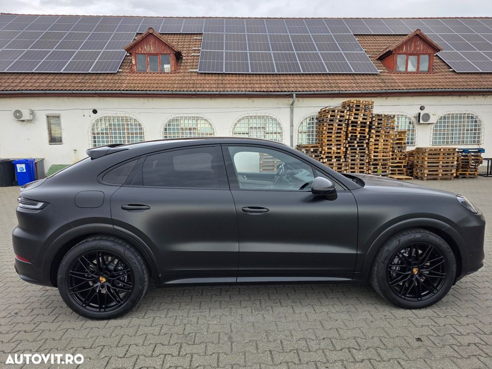 Porsche Cayenne Coupe - 3