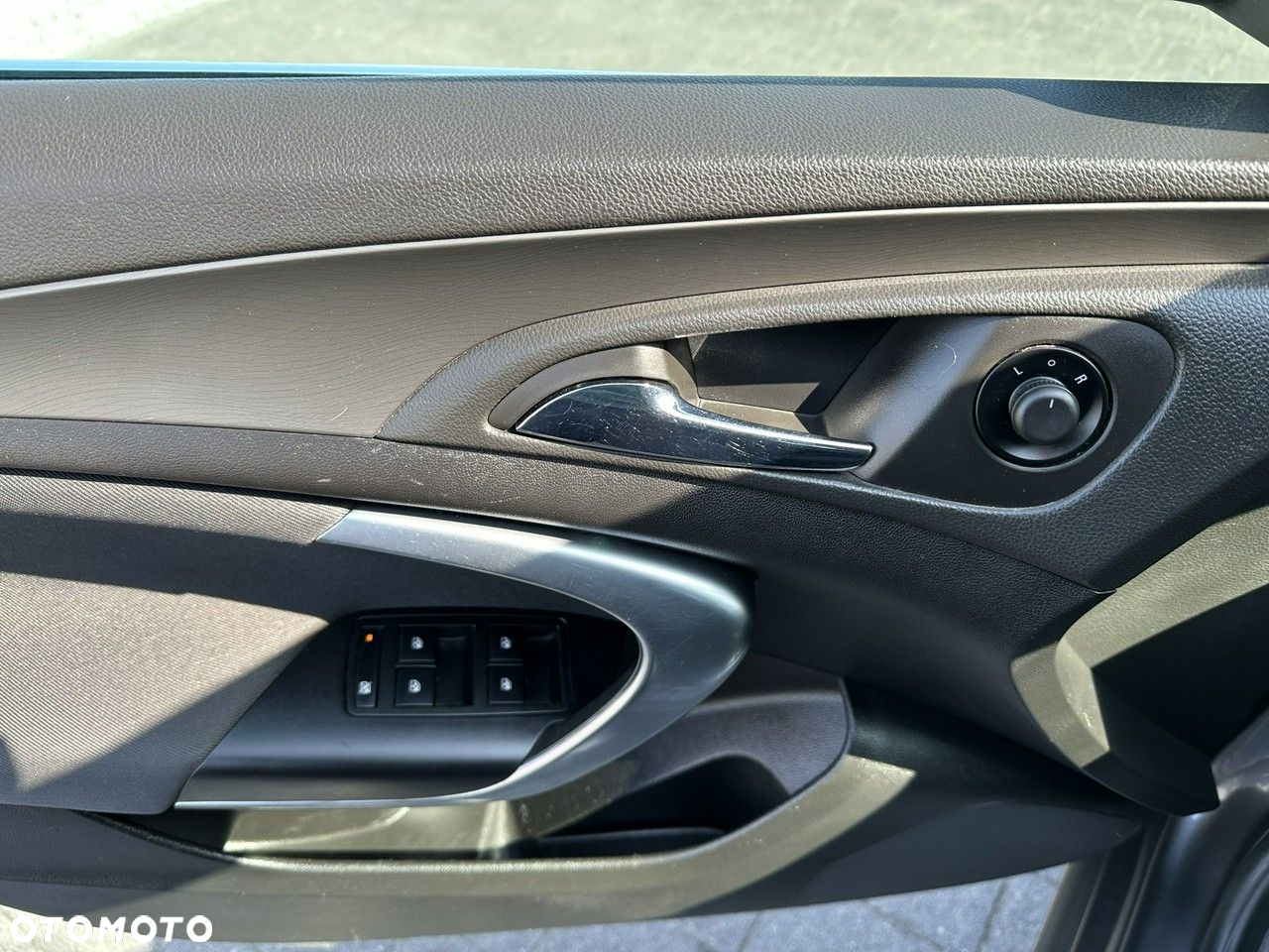 Opel Insignia - 14