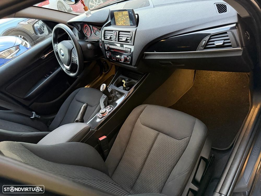 BMW 116 d Sport Line - 6