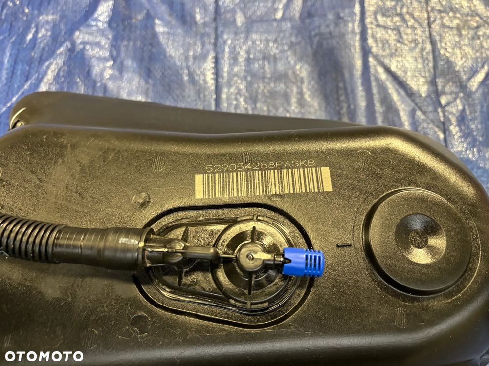 Skoda Superb III 2,0 TDI zbiornik pompa Adblue 3Q0131877D 5Q0131969F - 6