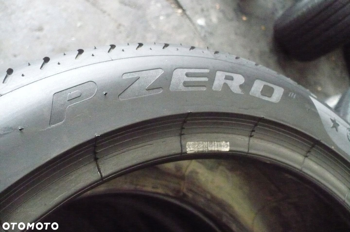 PIRELLI P Zero 255/40R19 5,7mm 2022 - 3