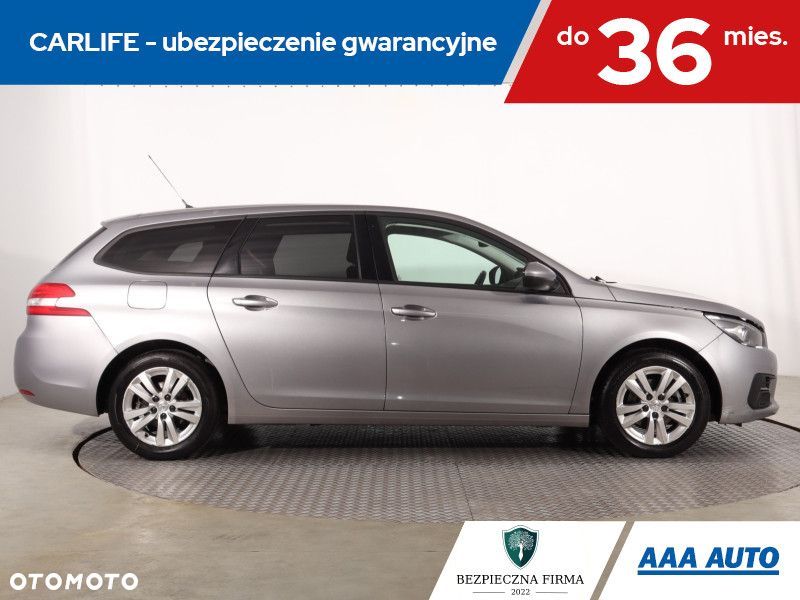 Peugeot 308 - 8