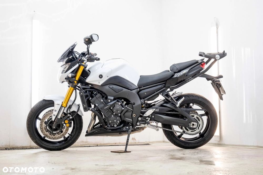 Yamaha FZ8 - 9
