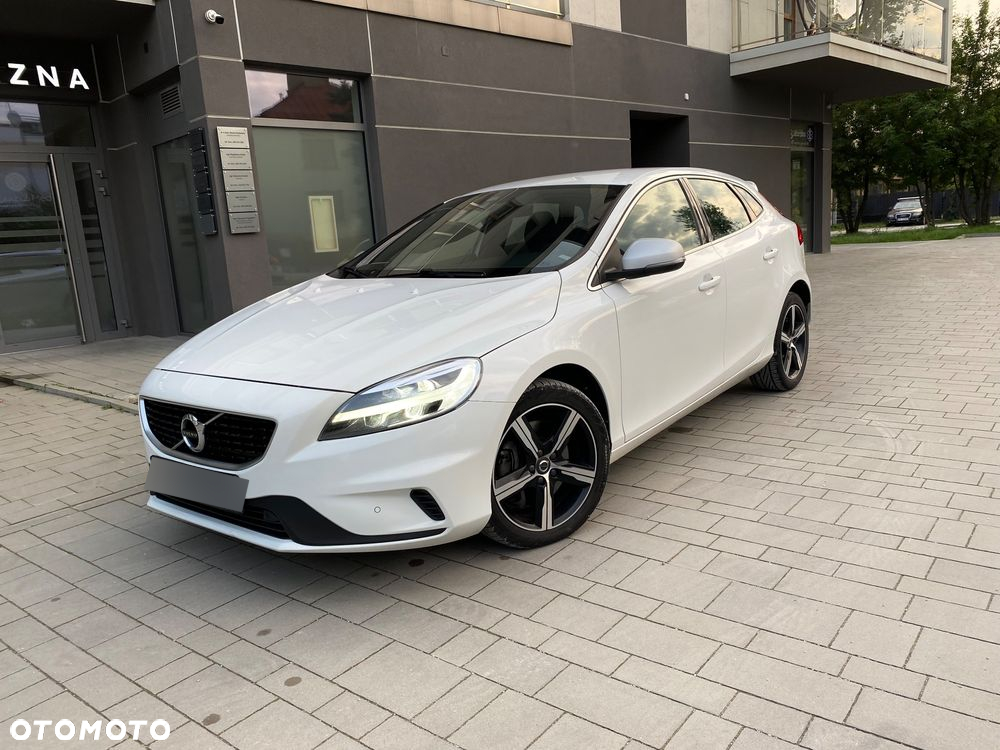 Volvo V40 T4 Drive-E R-Design Momentum - 11