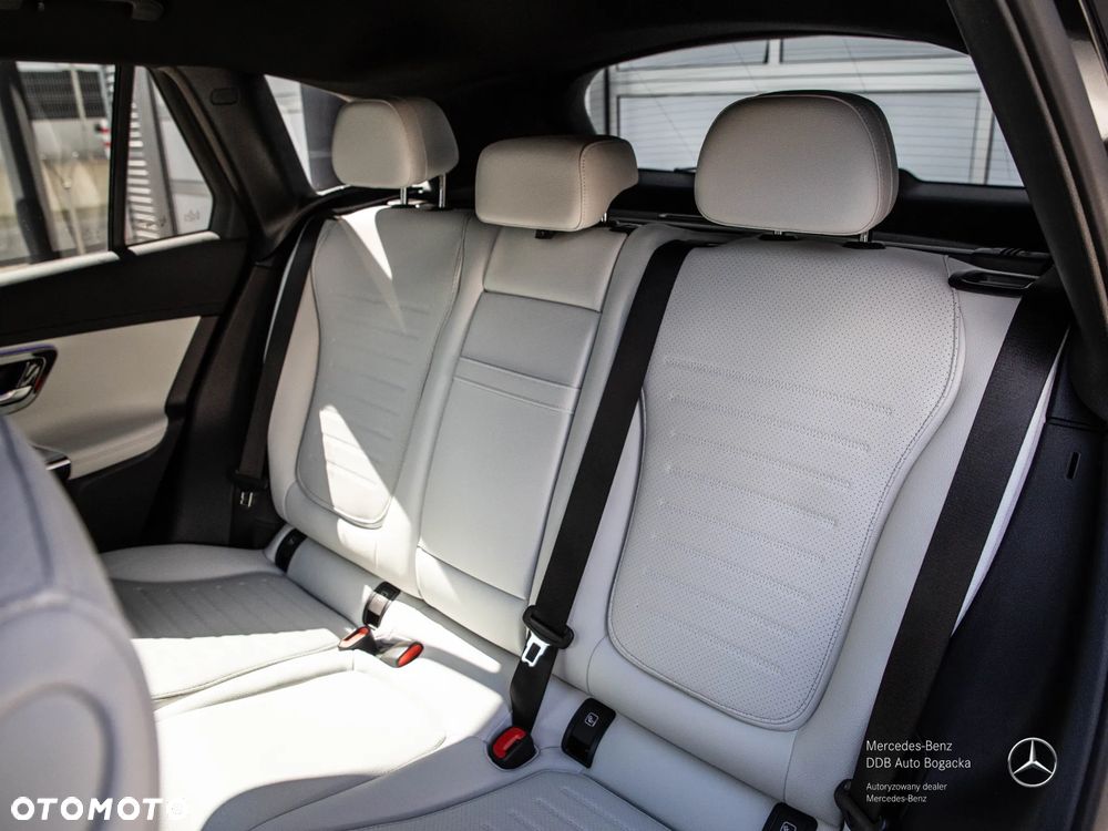 Mercedes-Benz GLC 200 d mHEV 4-Matic AMG Line - 13