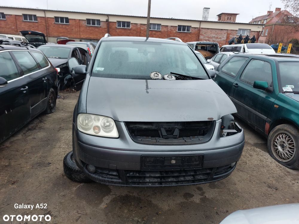Zderzak VW TOURAN 2,0D 04R. maska,drzwi,lampy,klapa.... - 1