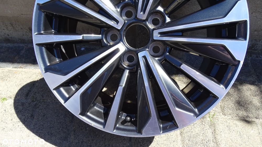 TOYOTA COROLLA E21 7.5Jx17 ET40 5x114.3 - felga - 3
