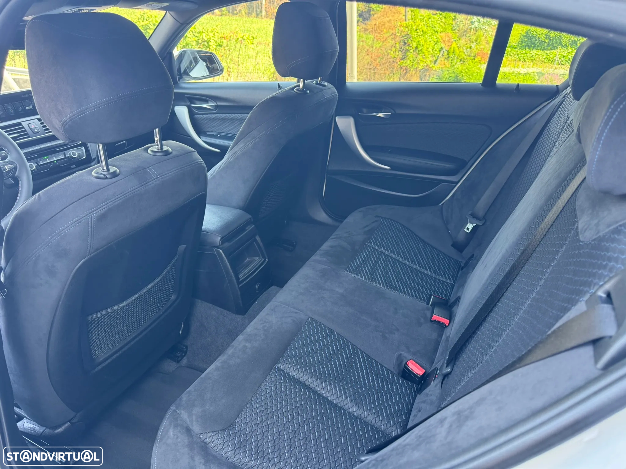BMW 118 d Pack Desportivo M - 24