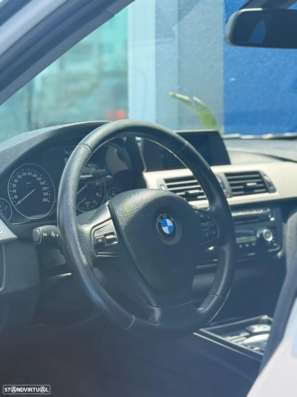 BMW 318 d Touring Auto - 4