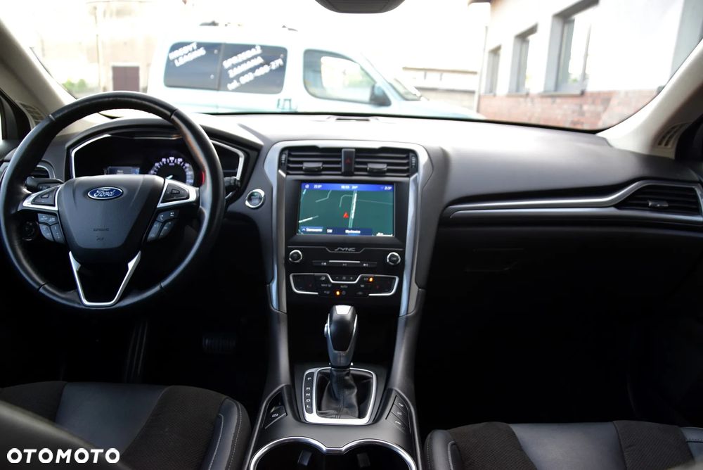 Ford Mondeo - 25