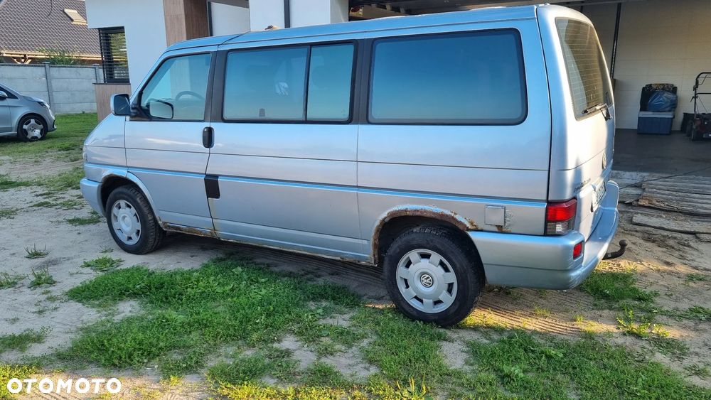 Volkswagen Multivan Standard - 2