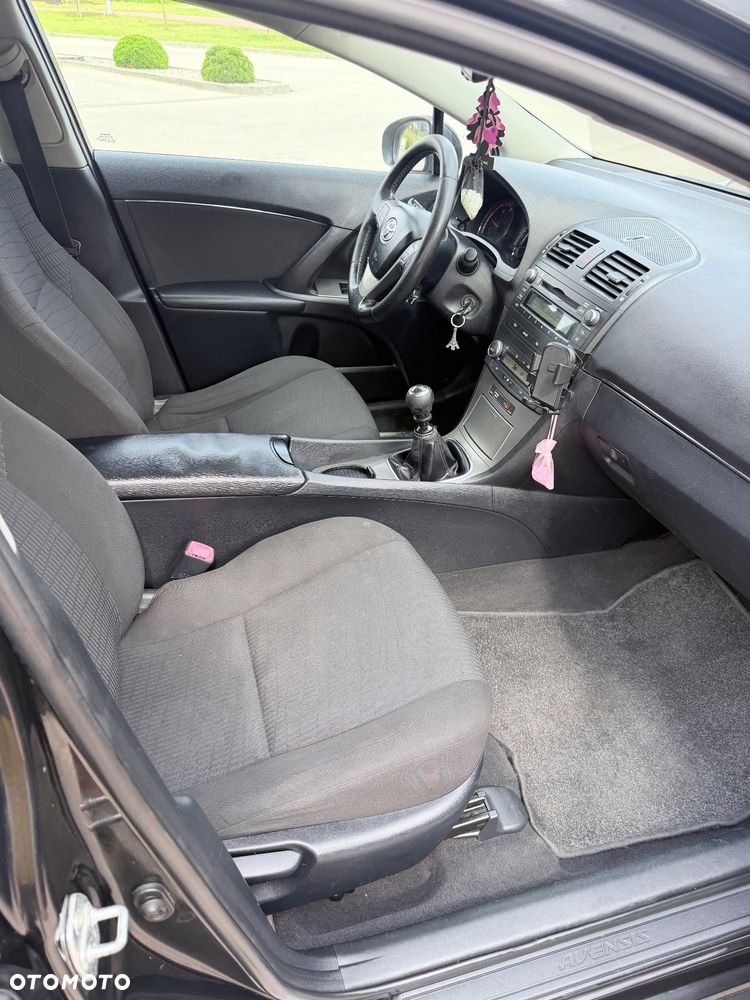 Toyota Avensis 2.0 D-4D Luna - 7