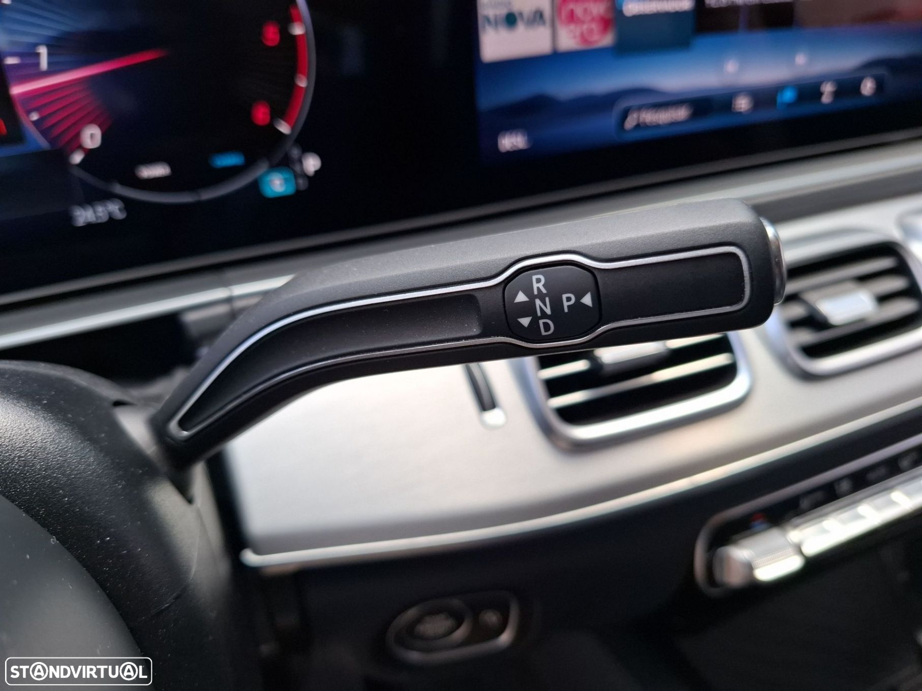 Mercedes-Benz GLE 300 d 4Matic - 14