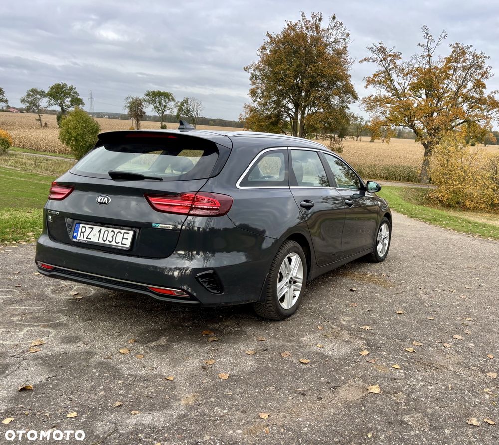 Kia Ceed - 3