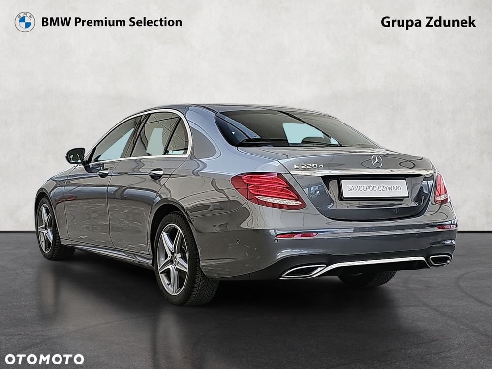 Mercedes-Benz Klasa E - 9