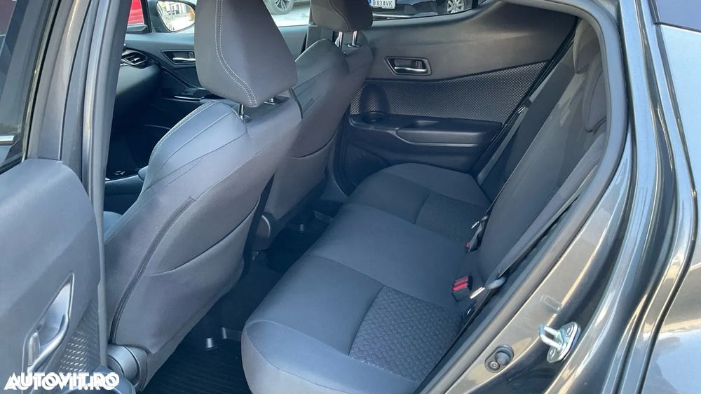 Toyota C-HR 2.0 HSD 184 CP 4x2 CVT Style - 13