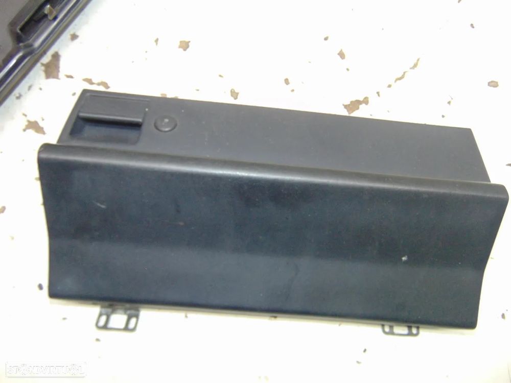 Mercedes W114/115/123 W201/190 tampas porta luvas - 9