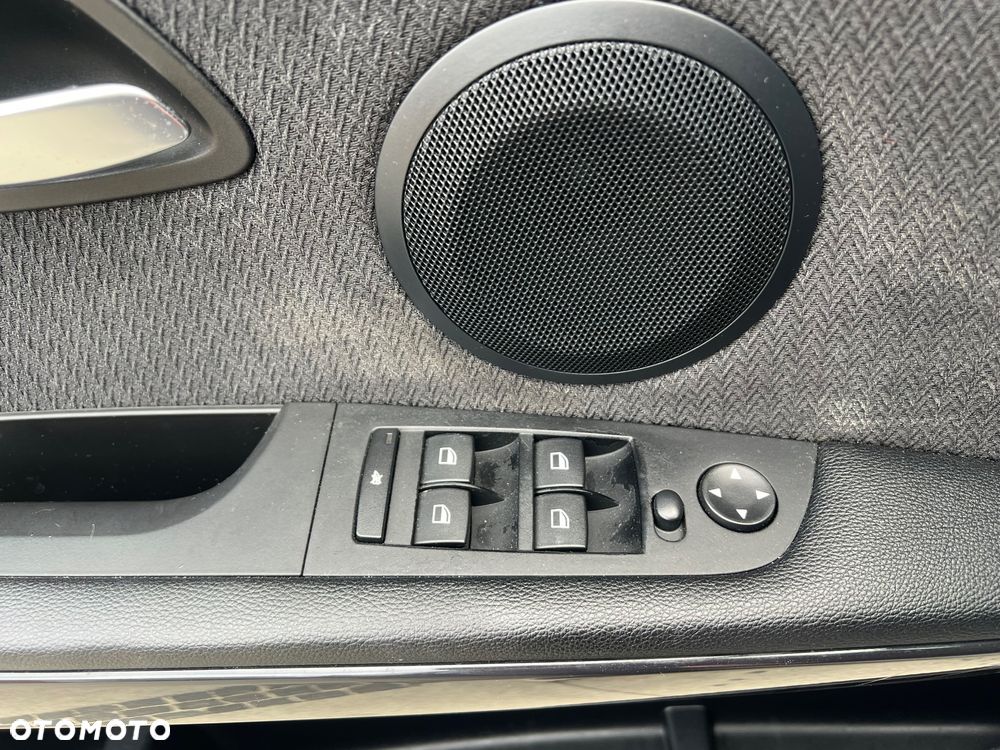 BMW Seria 3 320d xDrive - 22