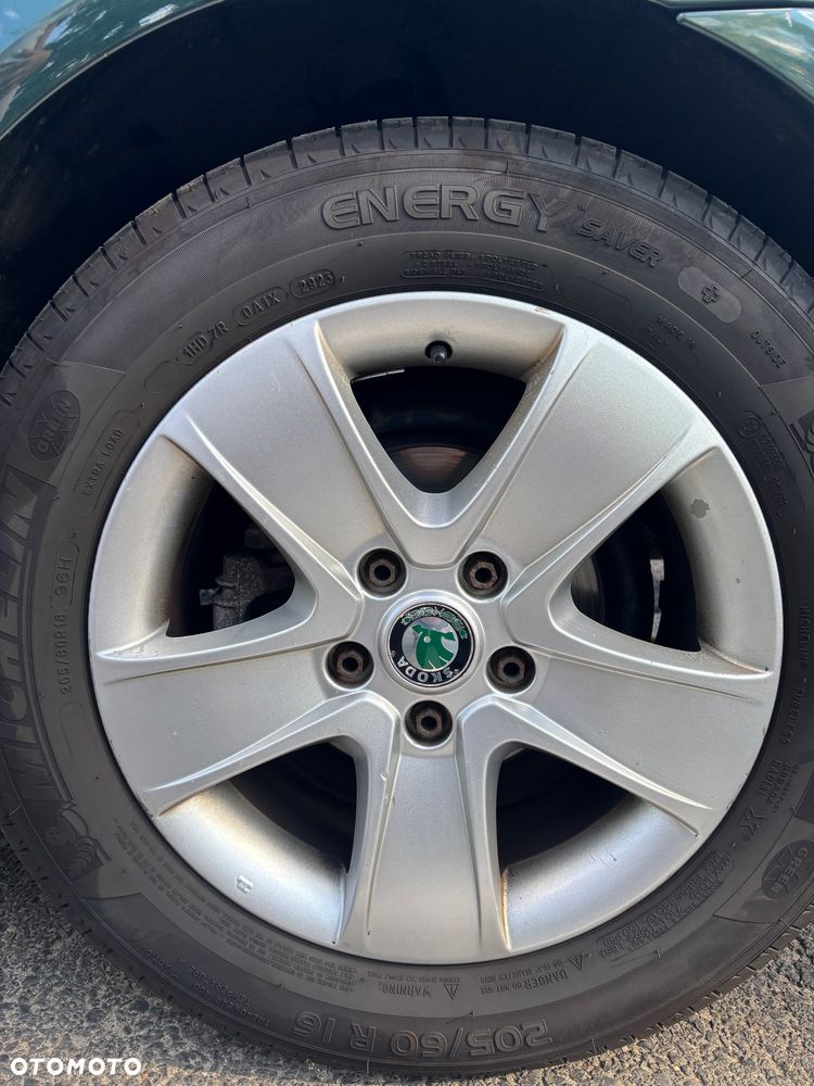 Skoda Octavia 1.9 TDI Elegance DSG - 13