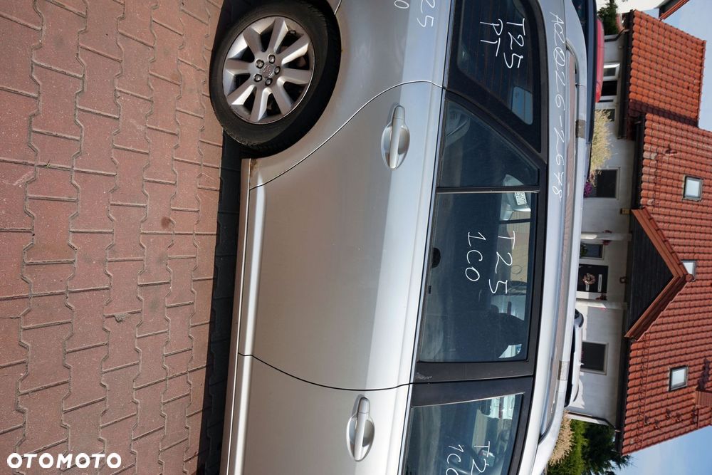 DRZWI TYLNE PRAWE AVENSIS II T25 KOMBI 1C0  SREBRNY TOYOTA 2003-2006 - 1