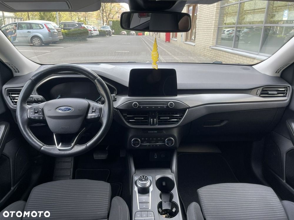Ford Focus - 25