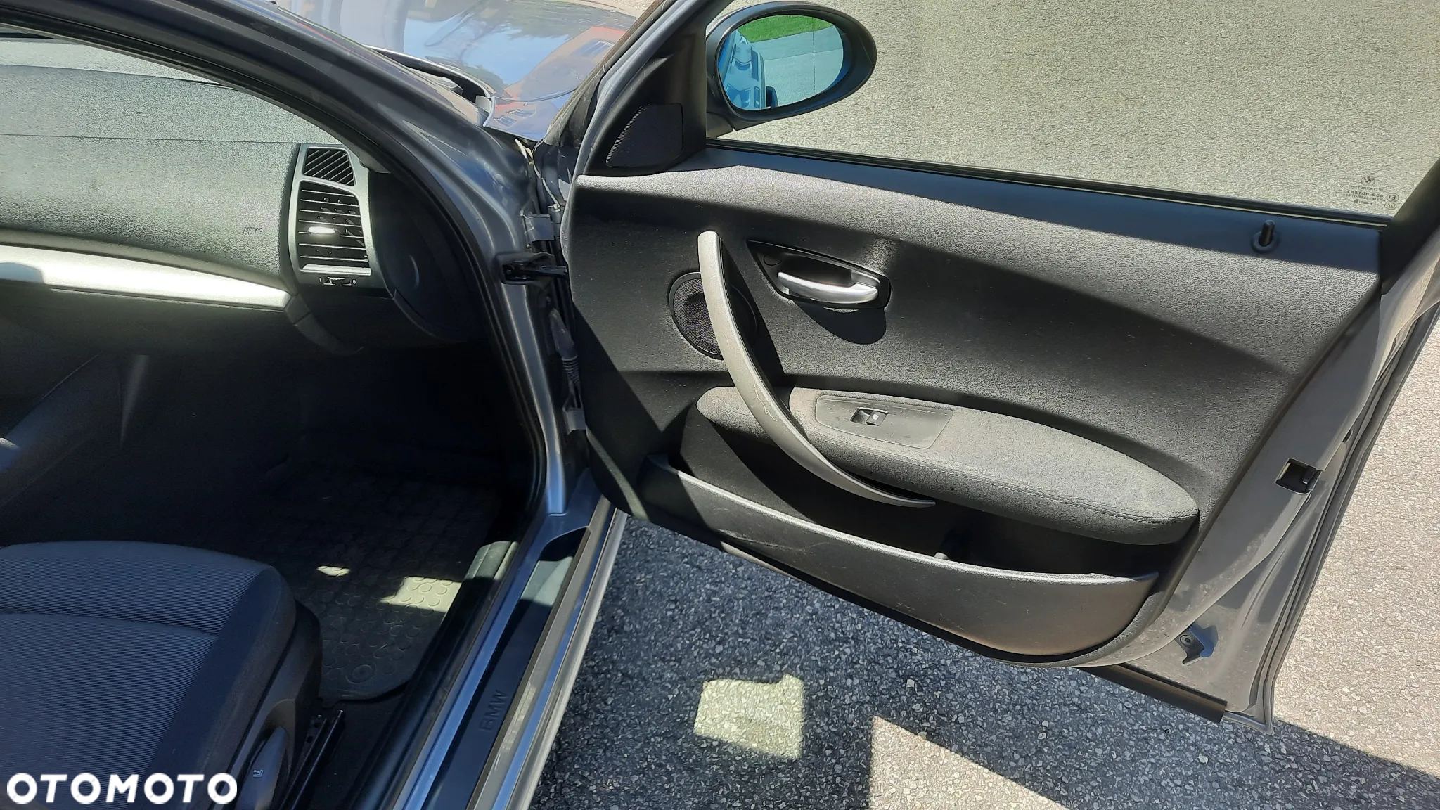 BMW Seria 1 116i - 11