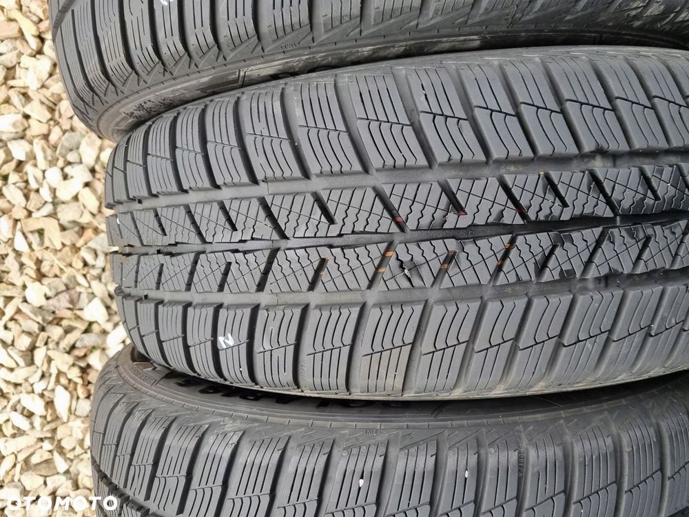 OPONY BARUM POLARIS 5 205/55r16 94H,2021r.7,/6,6mm bdb stan 4szt, - 3