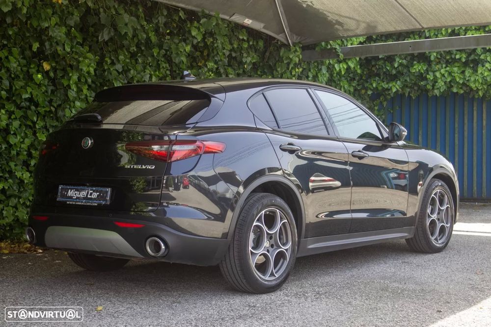 Alfa Romeo Stelvio 2.2 D Super AT8 - 8