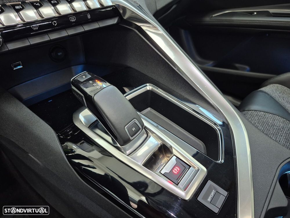 Peugeot 5008 1.5 BlueHDi Allure Pack EAT8 - 15