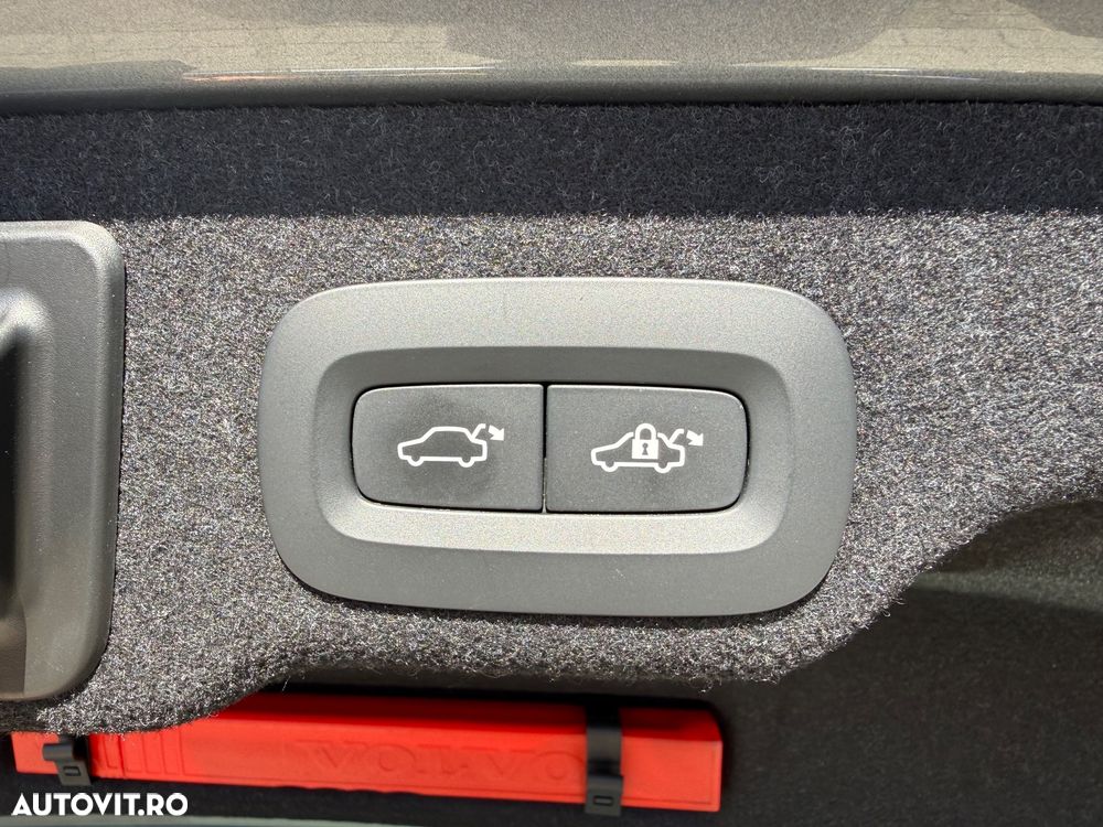 Volvo S90 D5 AWD Geartronic R Design - 17